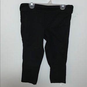 Danskin black capris leggings